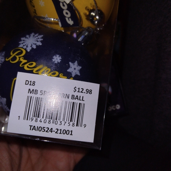 Milwaukee Brewers Holiday Ornament Sets - All For One Price - Picture 9 of 10